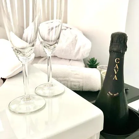 דירה Elite - Art Collection - Andy