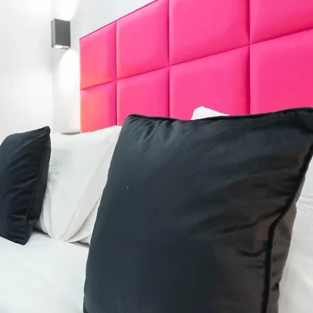 Elite - Art Collection - Andy Apartment Merida