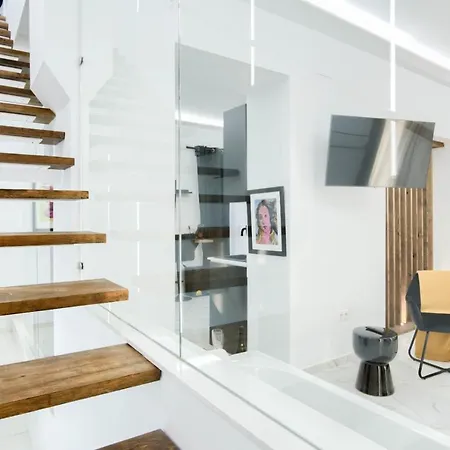 Elite - Art Collection - Andy Apartment *