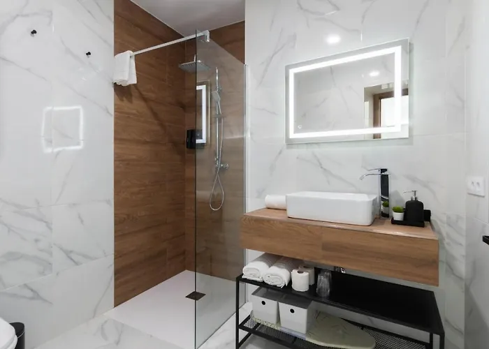 Elite - Art Collection - Andy