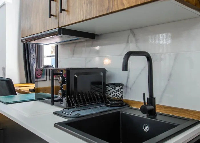 Elite - Art Collection - Andy Apartment *